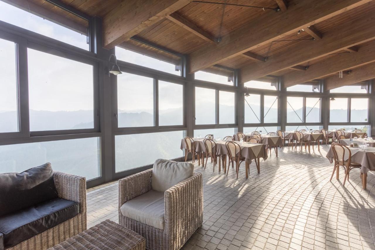Antico Borgo I Cancelli 팔라쭐로술세뇨 외부 사진