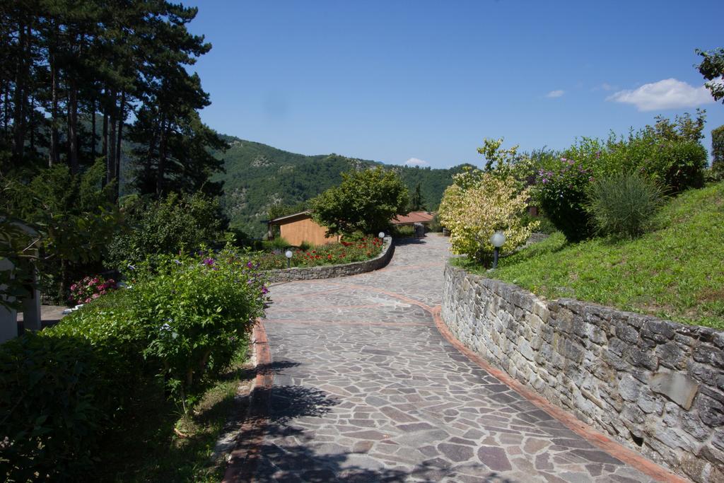 Antico Borgo I Cancelli 팔라쭐로술세뇨 외부 사진